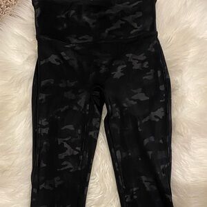 SPANX Black Camo High-Waist Leggings